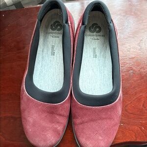 Cloudsteppers by Clarks Women's Maroon Slip-On Flats 8.5 M